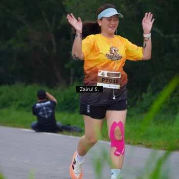 Runner Photo 2060100
