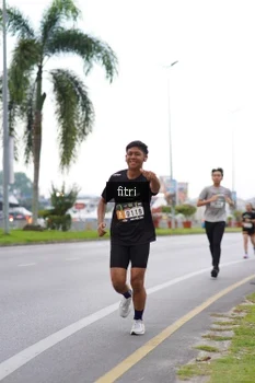 Runner Photo 2060154