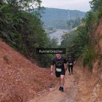 Runner Photo 2060190