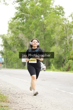 Runner Photo 2060200