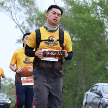 Runner Photo 2060403