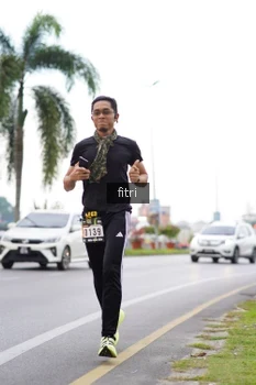 Runner Photo 2060649