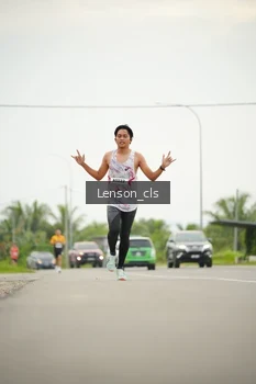 Runner Photo 2060694