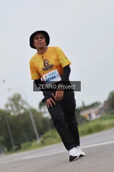 Runner Photo 2060840
