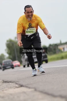 Runner Photo 2061002