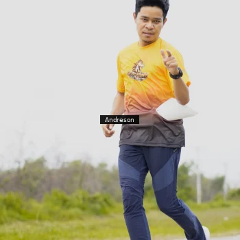 Runner Photo 2061044