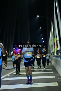 Runner Photo 2061080