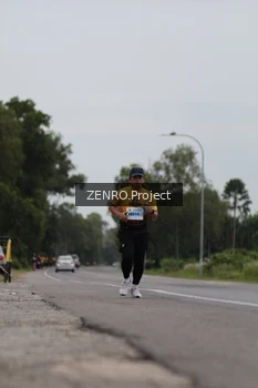 Runner Photo 2061103