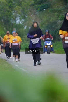 Runner Photo 2061146