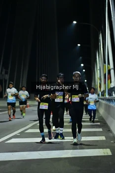 Runner Photo 2061406