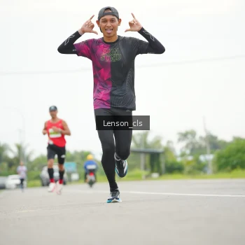 Runner Photo 2061570