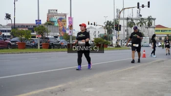 Runner Photo 2061694