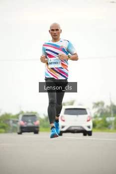 Runner Photo 2062037