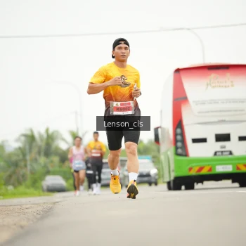 Runner Photo 2062241