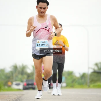 Runner Photo 2062436