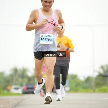 Runner Photo 2062453