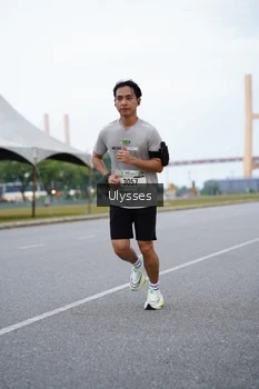 Runner Photo 2062677