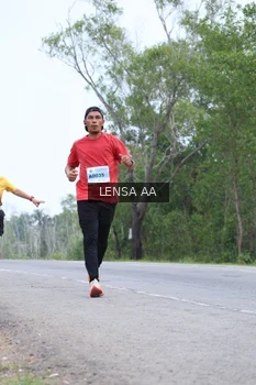Runner Photo 2062681