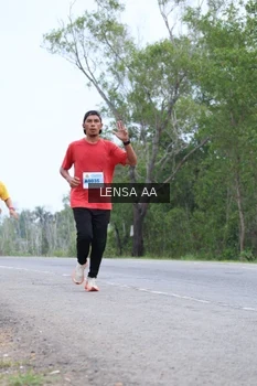 Runner Photo 2062706
