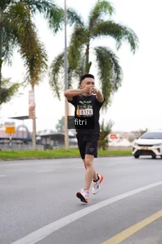 Runner Photo 2062975
