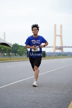Runner Photo 2063000