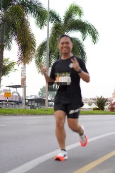 Runner Photo 2063353