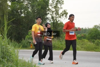 Runner Photo 2063368
