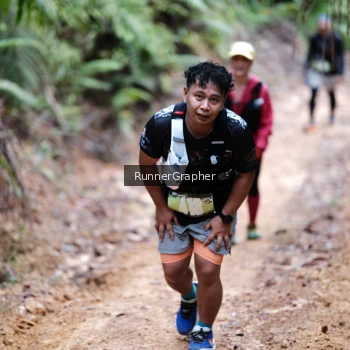 Runner Photo 2063444