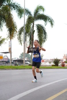 Runner Photo 2063455