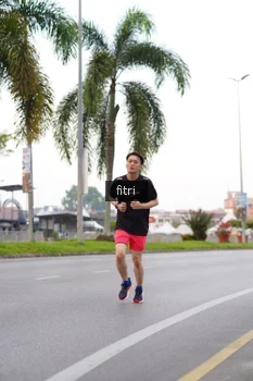 Runner Photo 2063554