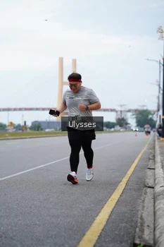 Runner Photo 2063575
