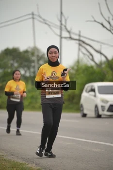 Runner Photo 2063633