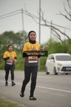Runner Photo 2063646
