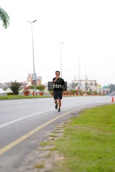 Runner Photo 2063654