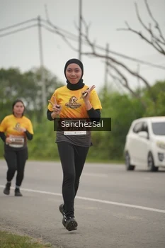 Runner Photo 2063713