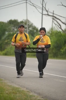 Runner Photo 2063734