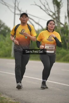Runner Photo 2063817