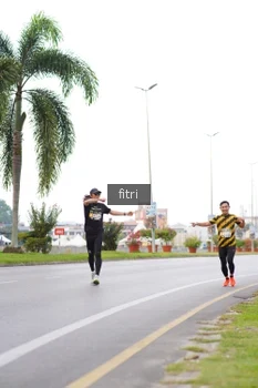 Runner Photo 2063856