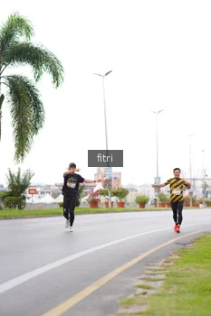 Runner Photo 2063873