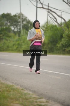 Runner Photo 2063916