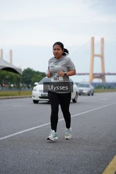 Runner Photo 2063926