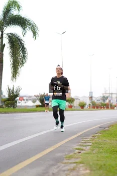 Runner Photo 2064016