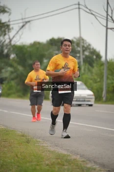 Runner Photo 2064028