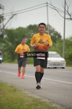 Runner Photo 2064072