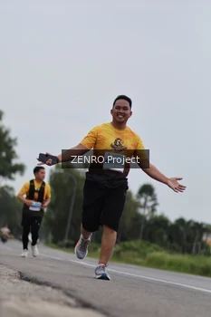 Runner Photo 2064100