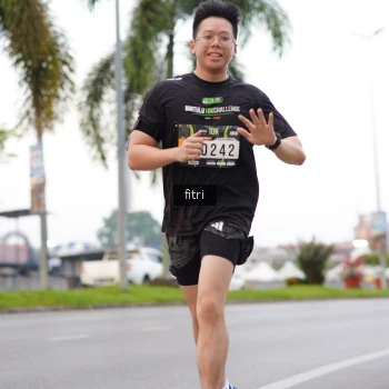 Runner Photo 2064163