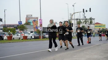 Runner Photo 2064213