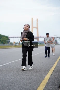 Runner Photo 2064253