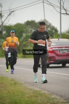 Runner Photo 2064292