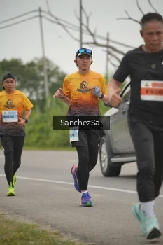 Runner Photo 2064322